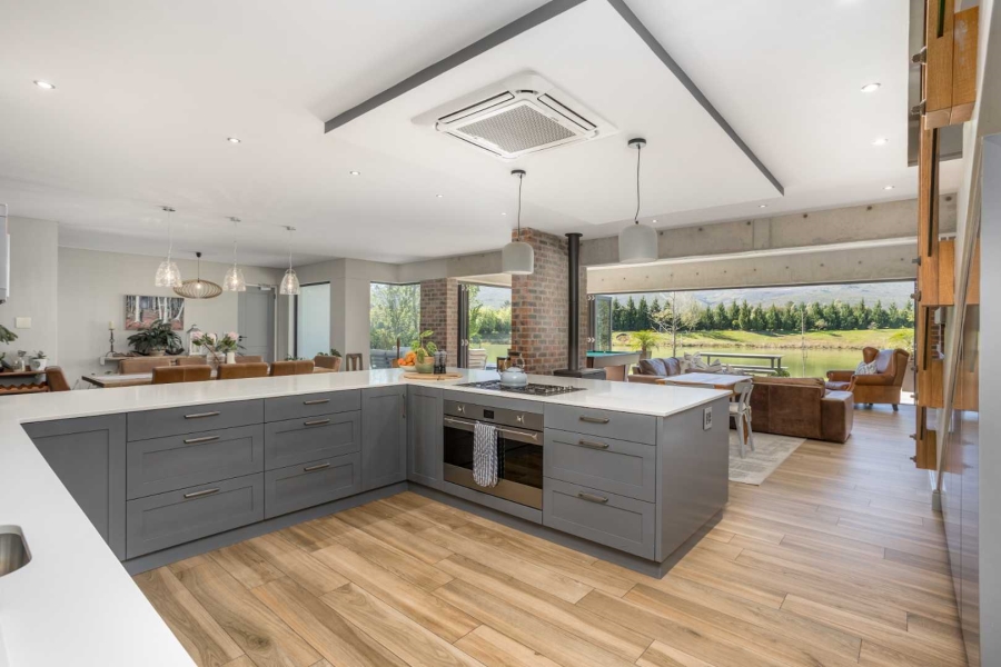 4 Bedroom Property for Sale in Val De Vie Estate Western Cape